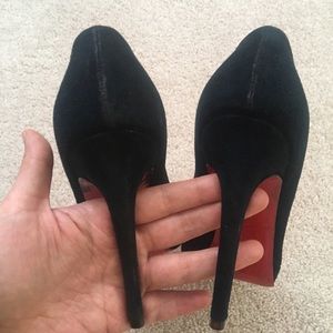 extra pic for Louboutin new simple